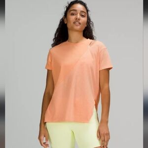 Lululemon LA Relaxed Tee Malibu Peach/Heathered Pink Sorbet Size 4 NWOT